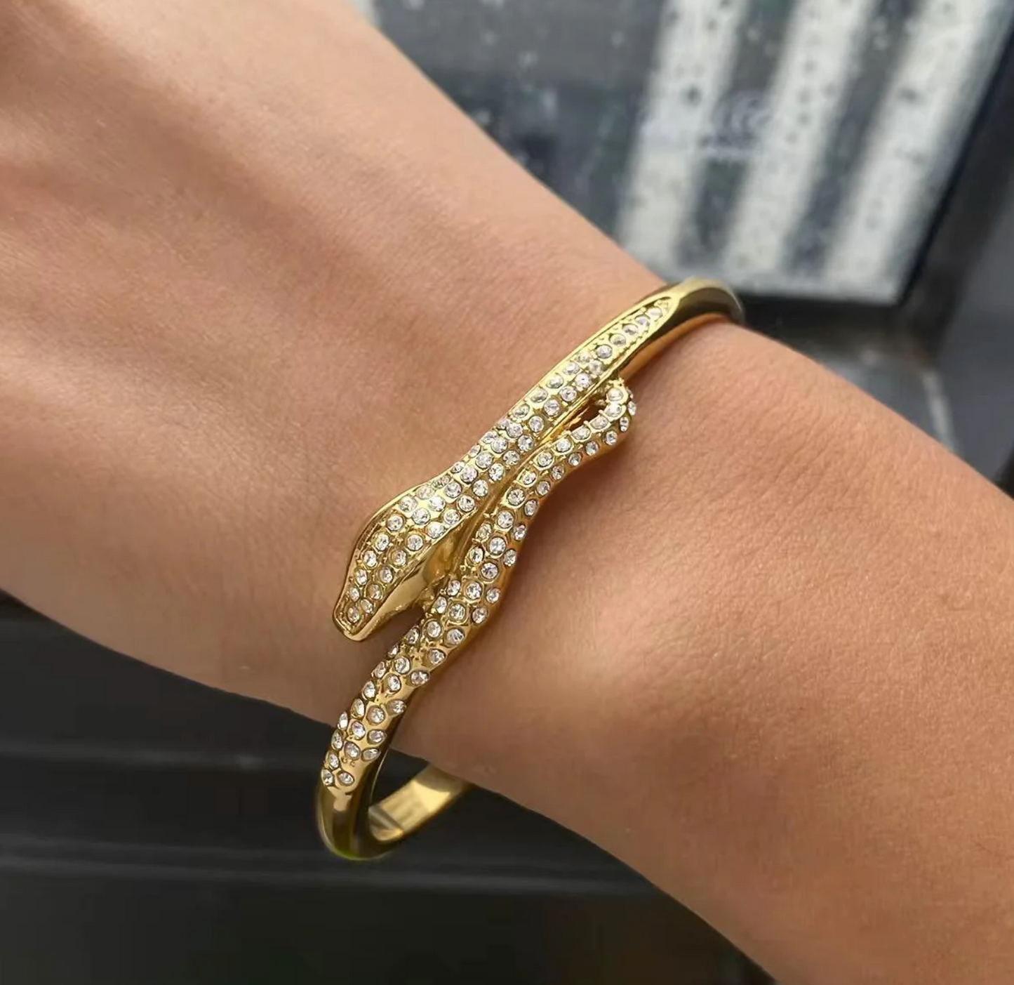 Bracelets Golden Venom